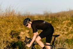 7Mesh RK1 Bib Short Men's Black Homme Noir -Pédale Libre 7mesh rk1 bib short side