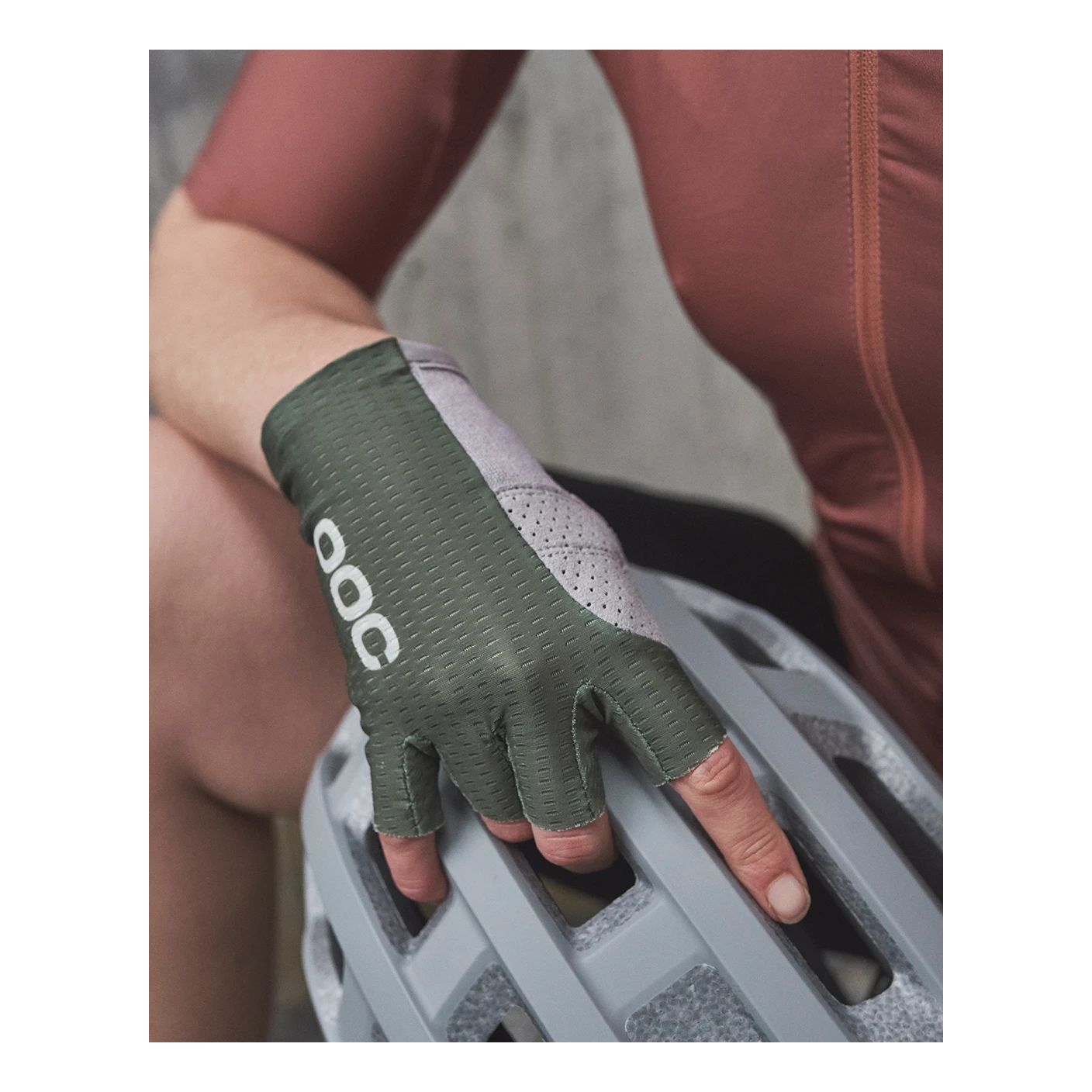 POC Agile Short Glove Epidote Green Homme 5 POC Agile Short Glove Epidote Green Homme – Image 3