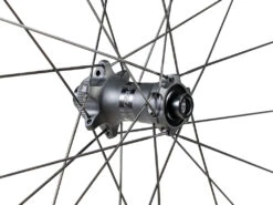 Paire De Roues PRO 3V - Freinage Disque (Centerlock) - Tubeless Ready - Corps Shimano 11s -Pédale Libre bontrageraeoluspro3vtlrdisc 27195 a alt1