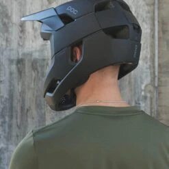 POC Otocon Uranium Black Matt -Pédale Libre main 10527 Otocon 1002 UraniumBlack 2 1200x 771f