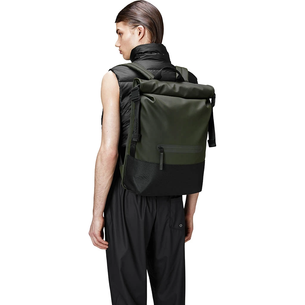Rains Trail Rolltop Backpack W3 Kaki 5 Rains Trail Rolltop Backpack W3 Kaki – Image 3