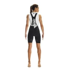 Assos T.Laalalaishorts_S7 Black Series Femme Noir -Pédale Libre main 156914 153538 4 a945