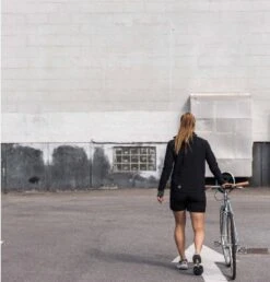 POC W's Transcend Jacket Uranium Black Femme Noir -Pédale Libre main 305967 206534 5 a128