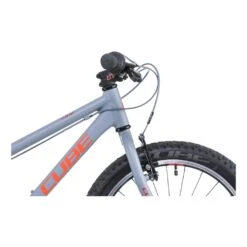 Cube Acid 200 Taille Enfant 115-130cm Homme Argenté 20 Cube Acid 200 Taille Enfant 115-130cm Homme Argenté -Pédale Libre main 522125 8 960d