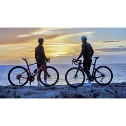 Pinarello X3 105 Di2 Fulcrum Racing 800 -Pédale Libre main 5a25b47099e1bf432bd422c6e8f1f2c8 6da2