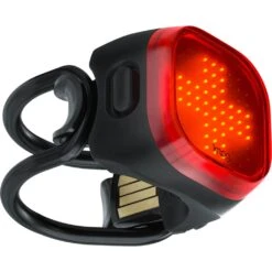 Knog Blinder Mini Rear - Cross - Black Noir 9 Knog Blinder Mini Rear - Cross - Black Noir -Pédale Libre main Blinder Mini Rear Cross03 ab7f