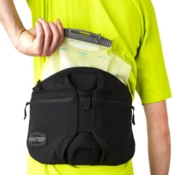 Bontrager Rapid Pack Hydration Black -Pédale Libre main BontragerRapidPackHydration 34744 A Alt3 1 ea78