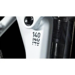 Cube Stereo Hybrid 140 HPC Pro 625 Homme Blanc -Pédale Libre main D 203 77338 636012 D 03 3ca6