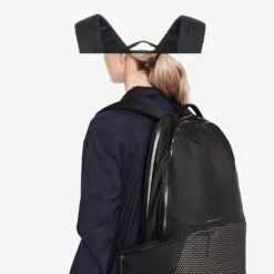 POC Berlin Backpack 24L Uranium Black Homme Noir -Pédale Libre main PC592211002c 226d