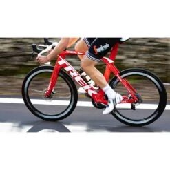 Bontrager Pneu R3 Hard-Case Lite 700x25C TLR Noir -Pédale Libre main R3 Road Tire PDP Feature 2 3 28 2019 93bd