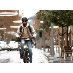 Lazer CITYZEN KinetiCore Matt Black -Pédale Libre main cityzen kineticore matte black 1 386a