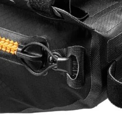 Ortlieb Frame-Pack Black Matt 6 L Noir 14 Ortlieb Frame-Pack Black Matt 6 L Noir -Pédale Libre main frame pack 6l f9974 detail 1 1 3320