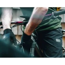 Gore Wear Trail KPR Gants Orbit Blue -Pédale Libre main pdp 5050 100917 2 desktop 301d